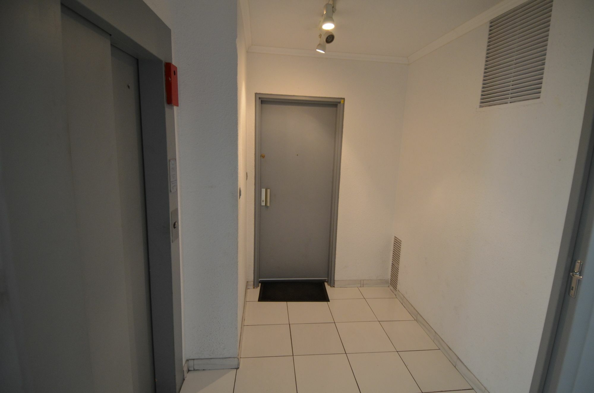 Appartement Rooftop 8 Personnes Grande Terrasse Avec Parking Quartier Aeroport Nice Dış mekan fotoğraf